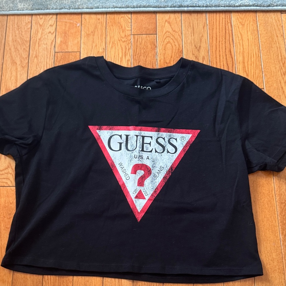 GUESS short Black Tee with Red Logo